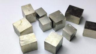 世界のレアアース保有国ランキングTOP10｜中国は何位？埋蔵量と各国の状況を徹底解説