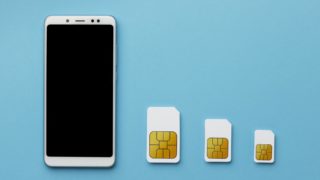 SIMカードの仕組みとは？サイズ（nano・micro）が違っても使える理由を解説